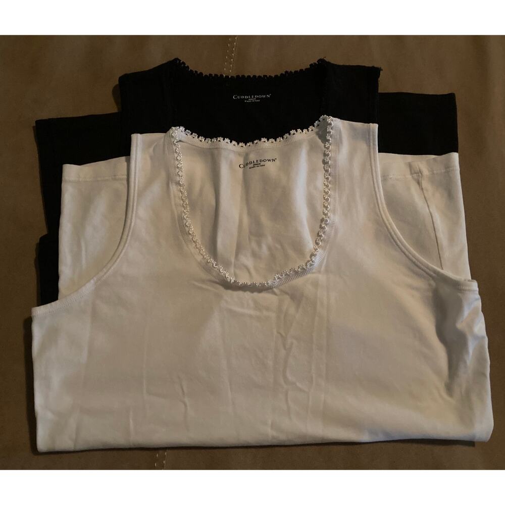 Black and white Cuddledown tank tops size medium